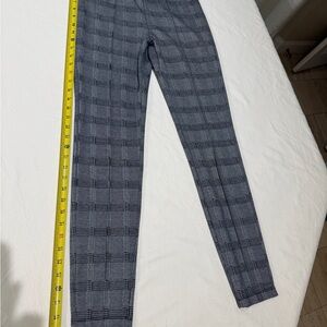 Tahari Women’s Gray Plaid Dress Pants